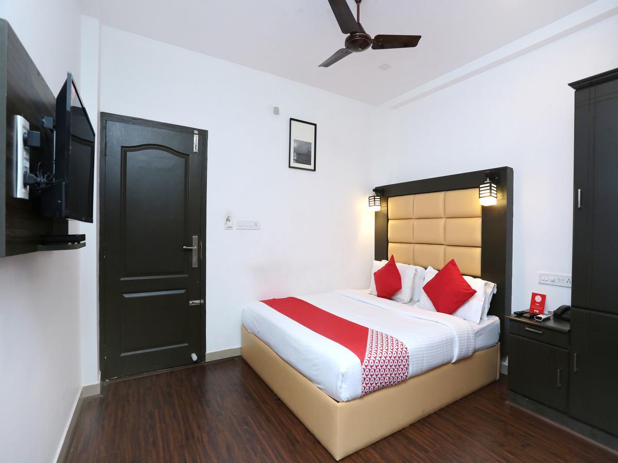 Hotel Qube Kochi Exterior foto